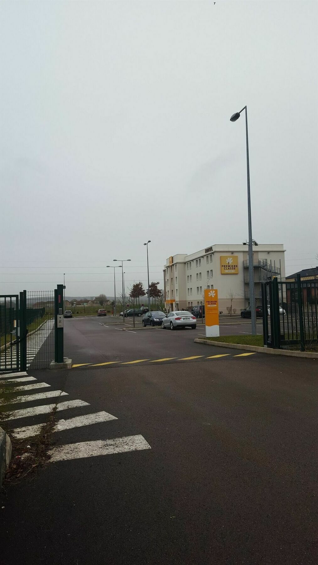Premiere Classe Sens Nord- Saint Clément Exterior foto